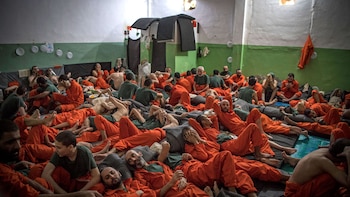 Cómo es la prisión kurda