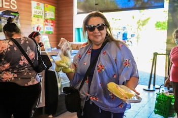 Las autoridades recomiendan planificar las compras antes de los cierres temporales en agromercados y mercados municipales./(MAG)