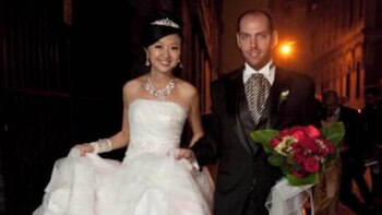 Karina Gao y su marido,