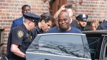 Condenan a 10 cadenas perpetuas al autor de un tiroteo en el metro de Nueva York en 2022