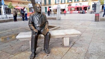 Estatua de Pablo Picasso en