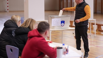 El gobernante Movimiento Libertad se