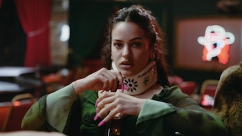 Rosalía reaparece en el nuevo