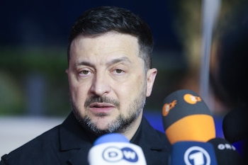 Zelensky supervisó personalmente la construcción de nuevas fortificaciones en el norte de Ucrania (EFE)
