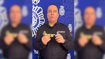 Manuel, inspector jefe de policía, en un vídeo de Tiktok.