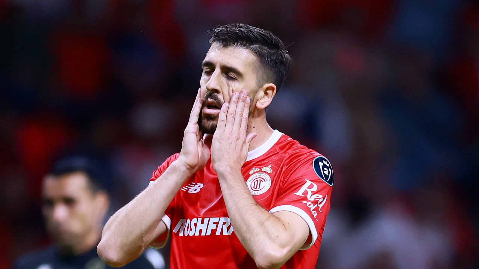 Toluca podría debutar sin Paulinho ante Chivas por lesión muscular
