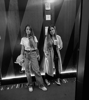 El carrusel de Sara Carbonero para felicitar a su hermana Irene (Instagram)