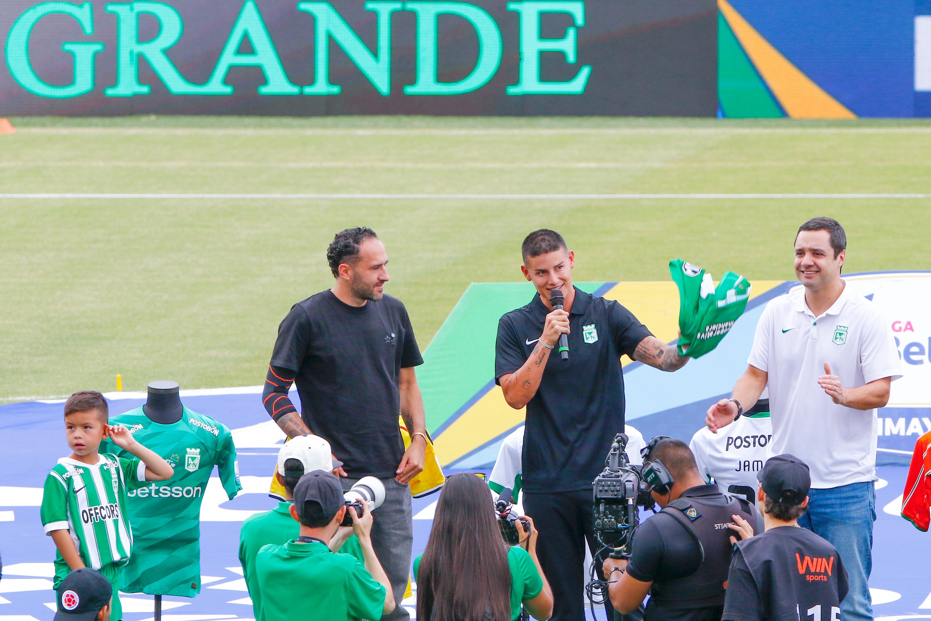 James en su presentación con Atlético Nacional-crédito TR/EFE