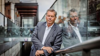 Espías chinos reclutaron a un