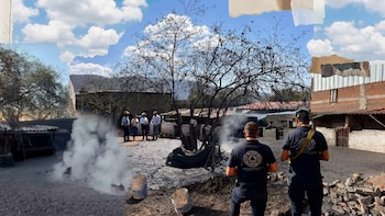 La tierra en Michoacán empezó a expulsar agua hirviendo: el fenómeno que tiene en alerta a científicos y autoridades