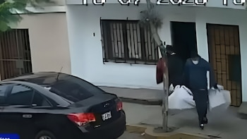 Video capta asalto a vivienda
