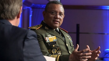 "Ahora las pandillas están legisladas como organizaciones terroristas y el ejército se involucra en seguridad pública como complemento de la Policía Nacional Civil", remarcó Saenz Ramos
