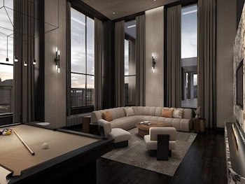 El edificio de 18 pisos ofrece apartamentos desde estudio a dos habitaciones para familias con ingresos entre USD 41.589 y USD 227.500 (NYC Housing Connect)