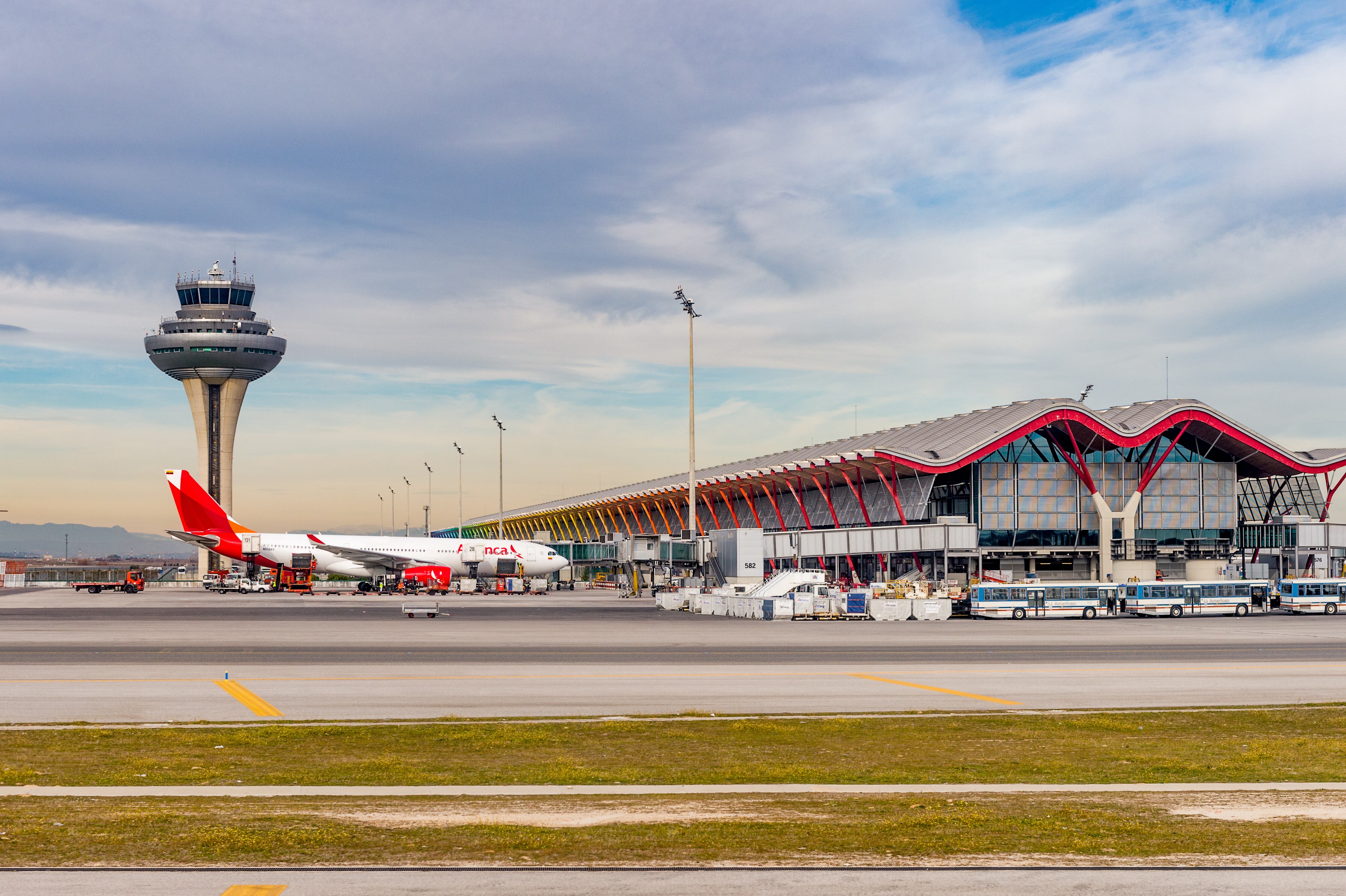Aeropuerto Adolfo Suárez Madrid-Barajas (Adobe Stock).