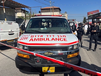 La víctima recibió varios disparos, fue evacuada en helicóptero al Centro Médico Rabin de Petah Tikva y murió por las heridas. (REUTERS/ARCHIVO)