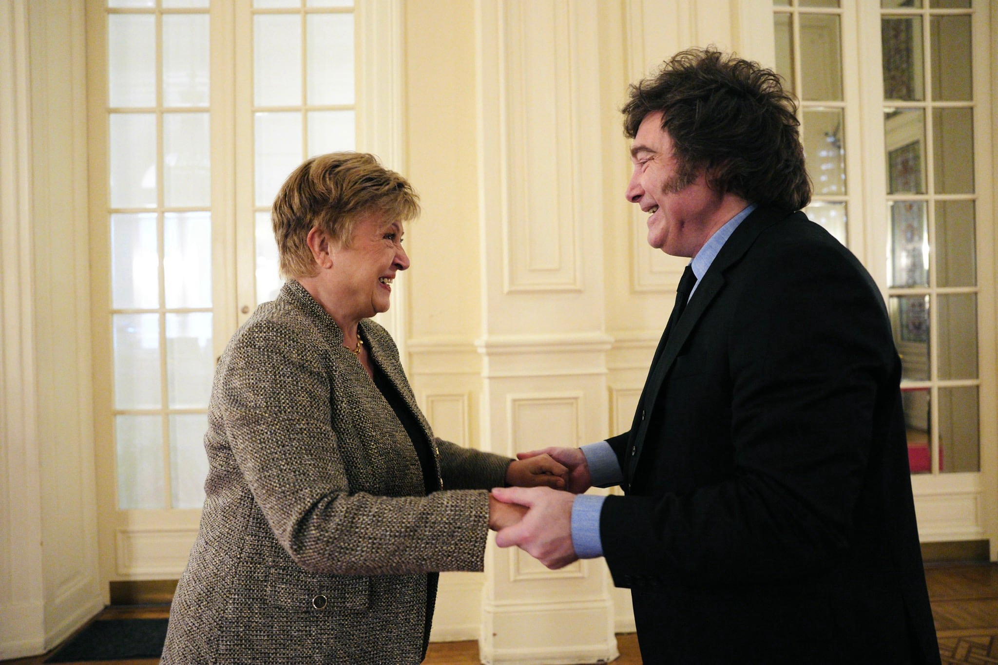 El lunes, el presidente Javier Milei recibió a la titular del FMI en Casa Rosada. (Foto crédito: Reuters).