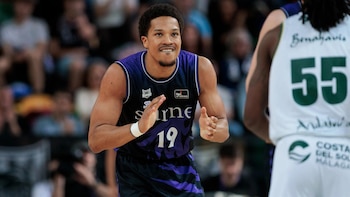 (Crónica) Bilbao Basket doblega a Unicaja y toca en la puerta de los 'playoffs'