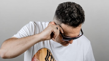 Jeffry Fischman presenta “Verte”, su nuevo sencillo de pop rock alternativo.