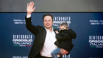 Elon Musk defendió tener hijos