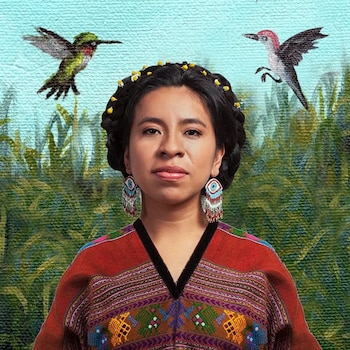 Sara Curruchich recibió el Galardón Grace a la Música en el 46 Festival de Marimba Paiz por su trayectoria y su aporte a la difusión de la música guatemalteca.