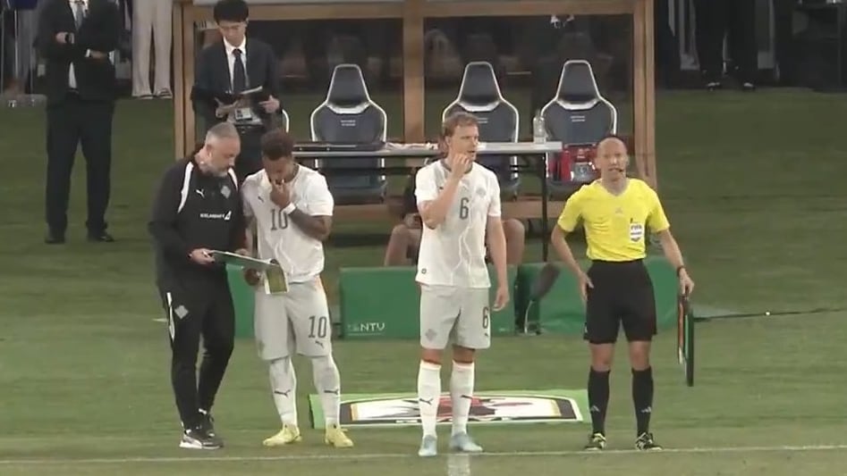 El duelo sin goles se destrabó cuando el árbitro aplicó el límite de tiempo en las sustituciones