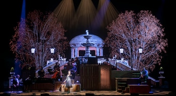 La obra muestra la vida