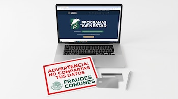 Laptop con sitio web Programas para el Bienestar, hoja "ADVERTENCIA: NO COMPARTAS TUS DATOS FRAUDES COMUNES" con escudo de México, dos tarjetas y un bolígrafo.
