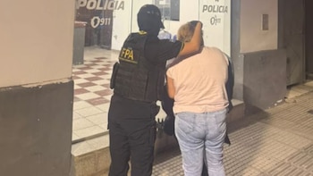 Detuvieron a una pareja narco en Córdoba e incautaron 100 dosis de cocaína