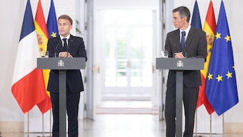 Sánchez y Macron hacen frente común ante los frugales: La UE necesita presupuesto "ambicioso" y más recursos propios