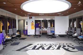 En los vestuarios también está