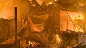 Los destrozos provocados por los proyectiles rusos en la región de Kiev (Créditos: Servicio de Estado de Emergencia de Ucrania)