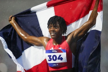Gloriosa e imparable: La dominicana Marileidy Paulino firmó una hazaña dorada en los 400 metros en Santo Domingo 2026