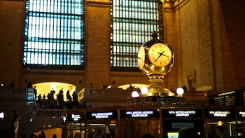 Dos heridos y abatido el agresor tras un ataque con arma blanca en la estación de Grand Central de Nueva York