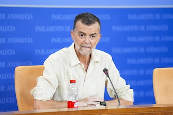 16/09/2026 El portavoz del grupo parlamentario Por Andalucía, Antonio Maillo, durante la ronda de ruedas de prensa de portavoces de los grupos parlamentarios en el Parlamento de Andalucía. A 16 de septiembre de 2026 en Sevilla (Andalucía, España). Los portavoces de los grupos parlamentarios, se dan cita en la sala de prensa para atender a los medios de comunicación de forma periódica.
POLITICA
Joaquín Corchero - Europa Press