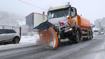 Transportes activa 541 quitanieves y