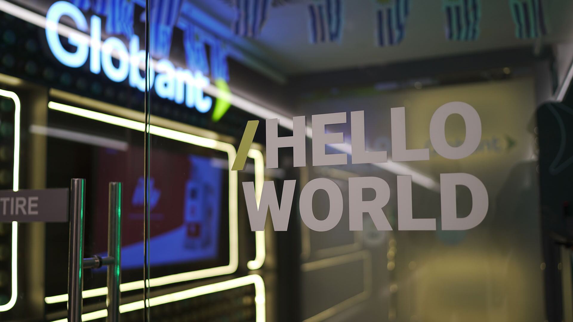 Estas soluciones agénticas permitirán reducir los ciclos de proceso, optimizar costos y aumentar la productividad en YPF. Photographer: Ana Ferreira/Bloomberg