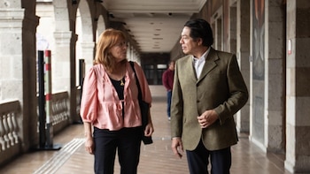 Mario Delgado y Tatiana Clouthier buscan brindar educación a mexicanos fuera del país