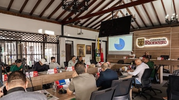 Concejales de Rionegro, Antioquia, se fueron de paseo a China y generó todo tipo de polémica: los políticos aclararon el motivo del viaje