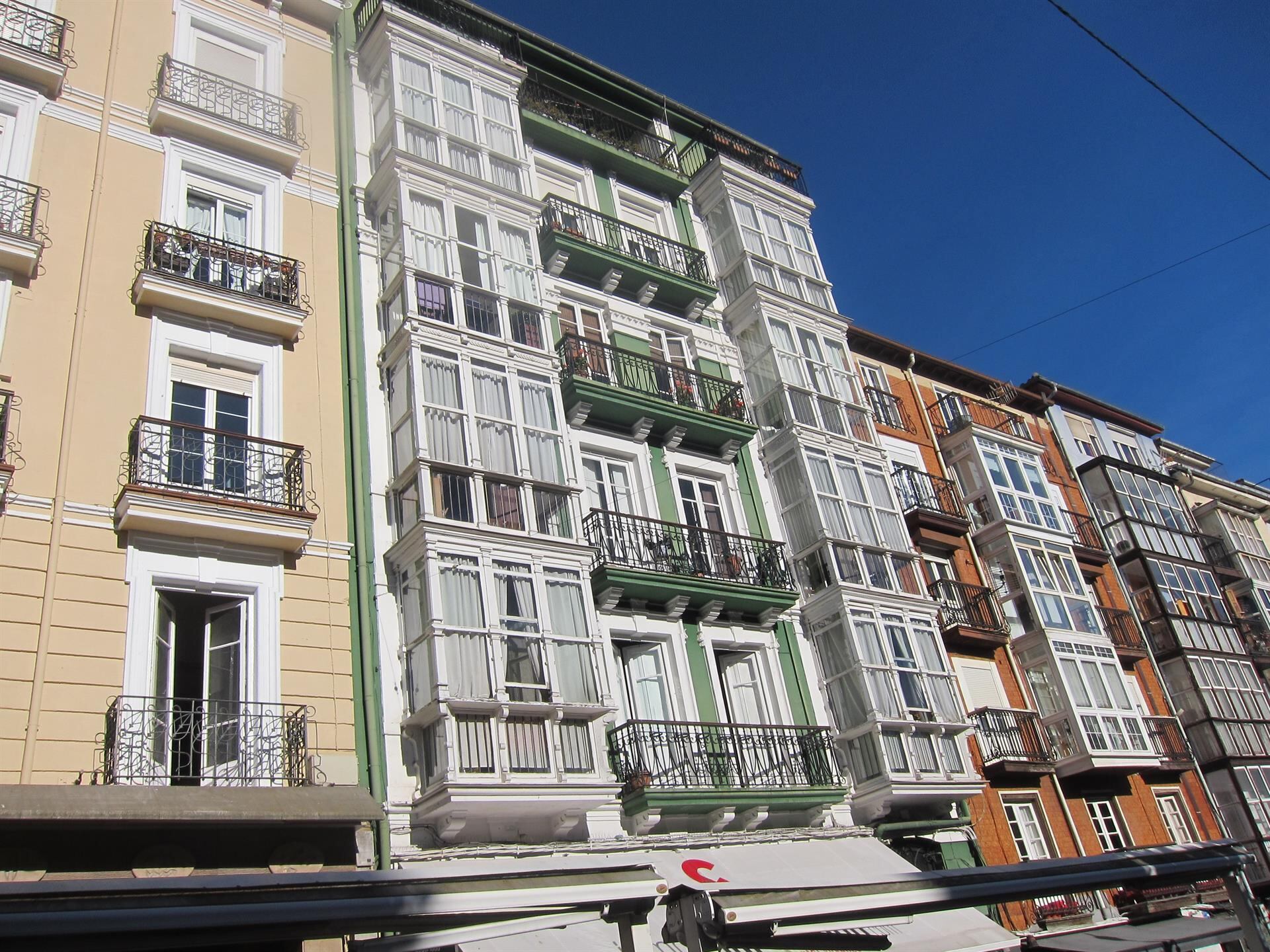 El precio de la vivienda aumenta un 18,8% en noviembre, el incremento más elevado en 20 años, según Fotocasa