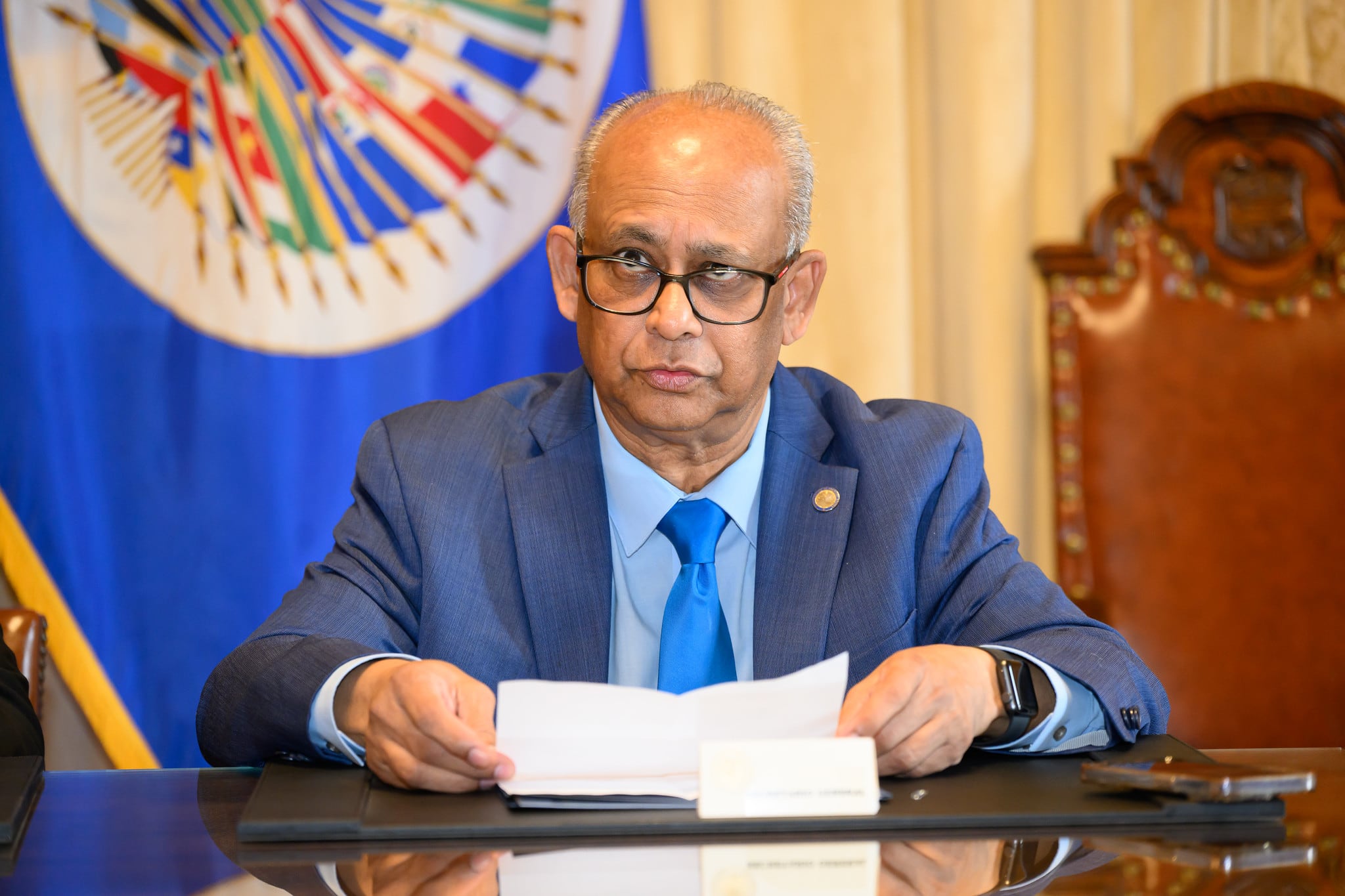 Albert Ramdin, titular de la OEA, llamó a Estados Unidos y Venezuela a desempeñar un papel constructivo en la salvaguarda de la paz