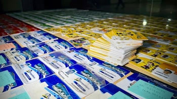 Las tarjetas retenidas se trasladan