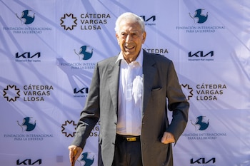Mario Vargas Llosa a su