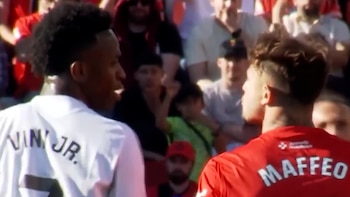 “Te mato” y “llorón”: el diálogo subido de tono entre Vinicius y un ex jugador de la selección argentina