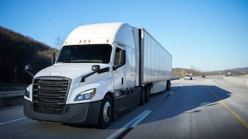 Detienen a hombre por presunto