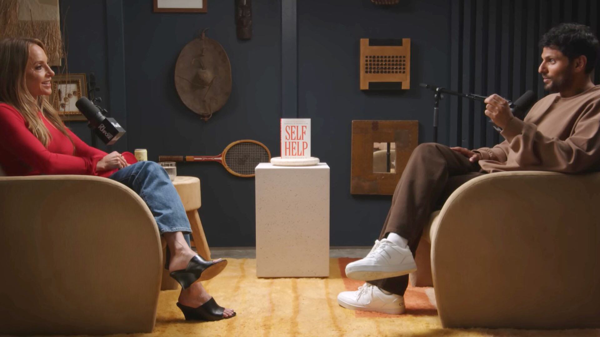 Gabrielle Bernstein destaca en el Podcast Jay Shetty cómo la IFS revolucionó su vida y promueve la salud mental