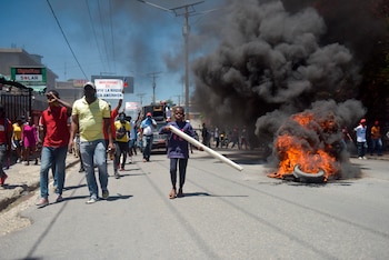 Decenas de personas fueron registradas