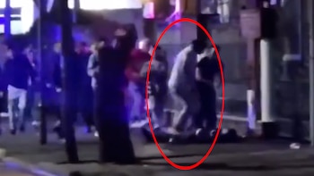 Conmoción en General Belgrano: se peleó a la salida del boliche, le pegaron en el rostro y ahora lucha por su vida
