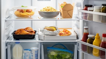 Comer sobras sin recalentar: qué alimentos pueden ser peligrosos y cuáles son las claves para reducir el riesgo
