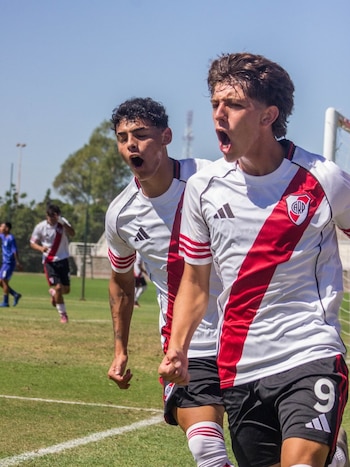 Su sueño es salir campeón con River (Instagram: @joaquin.amor_)