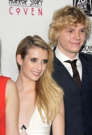 Emma Roberts y Evan Peters mantienen una relación cordial tras su ruptura. Shutterstock